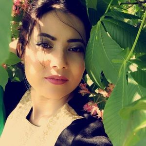 Meet your Posher, Farida